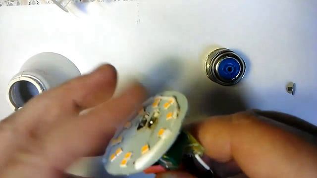 Светодиодная лампа мигает при включении смотреть онлайн