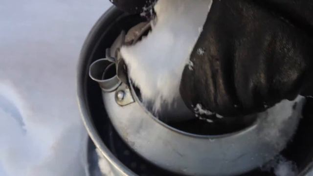 Demonstrating Different Trangia Alcohol Stove Cold Weather Set-Ups w/Carbon Felt смотреть онлайн