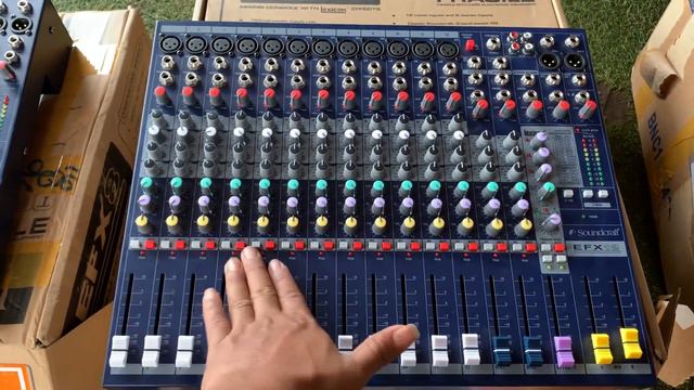 ប្រេមិចស័រsoundcraft EFX8អាចរកទិញពីហាងសែមពៅខល0887555584 089295558 015235558free delivery смотреть онлайн