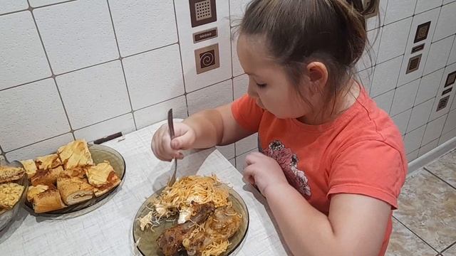 Мой обед. Приготовила сама...ну почти))) смотреть онлайн