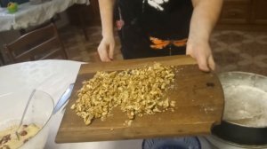 Я это сделала. Пирог с вишней и орехами.