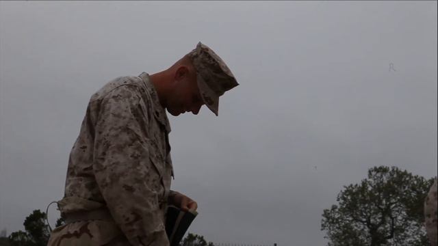 Marines Conduct Gas Chamber Training смотреть онлайн