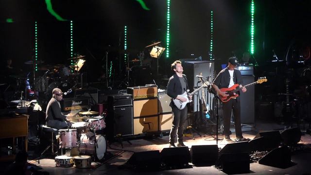 John Mayer Trio ft. Steve Jordan & Pino Palladino - Vultures 3-9-23 Beacon Theater, NYC смотреть онлайн