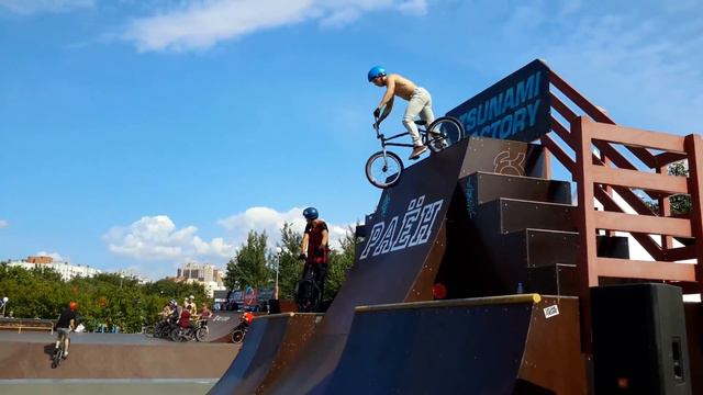 Первый фестиваль "Вконтакте", СПБ. 2015 год смотреть онлайн