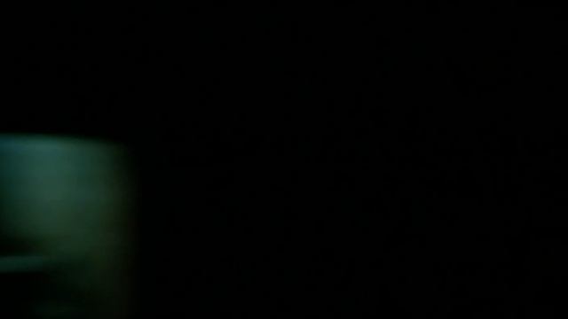 "Константин" Джон изгоняет демонов на улице.Что это? Крылья, ..может быть когти. Вы шутите? смотреть онлайн