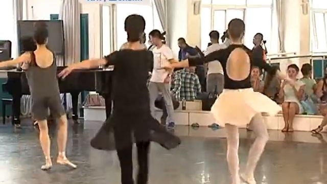 Китайские поклонники балета с нетерпением ждут начала нового театрального сезона смотреть онлайн