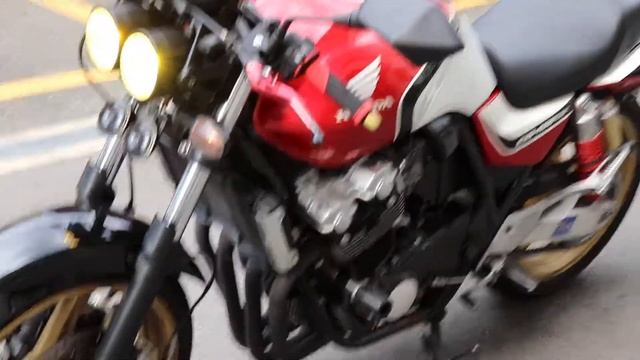 HONDA CB400 スペック3　6速ＶＴＥＣ　キャブ最終モデル　ブレンボ смотреть онлайн