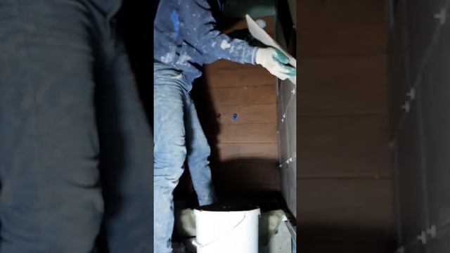 Укладка плитки в зоне душевой