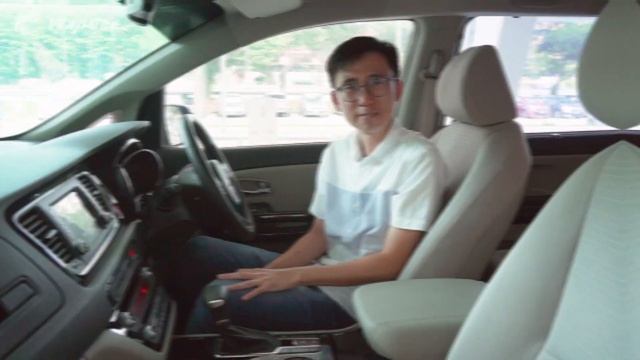2020 Kia Grand Carnival 11-seater 2.2D Closer Look in Malaysia, Can It Really Fit 11?? | WapCar смотреть онлайн