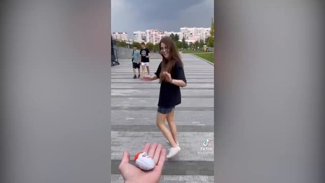 ТИК ТОК ПРИКОЛЫ _ ЛУЧШИЕ СМЕШНЫЕ ВИДЕО TIK TOK #252.mp4 смотреть онлайн