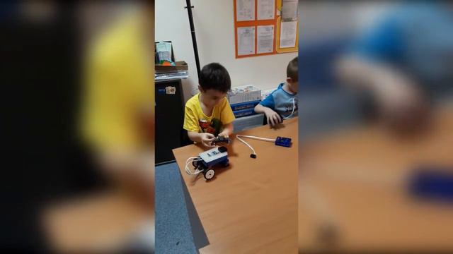 Физика в игрушках группа "Затейники" смотреть онлайн