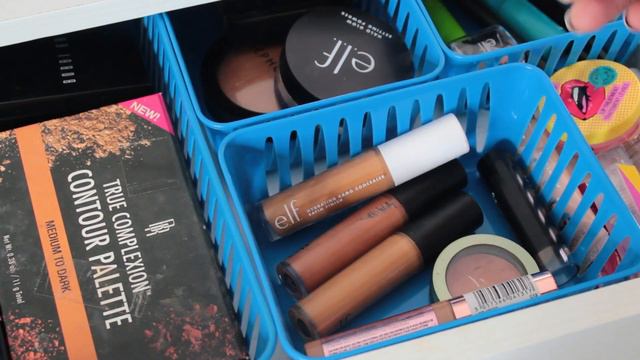 GOODBYE MINIMAL MAKEUP | UPDATED VANITY TOUR смотреть онлайн