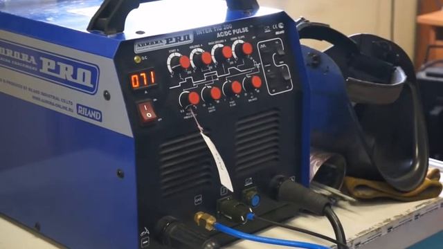 AuroraPRO INTER TIG 200 AC/DC PULSE (TIG+MMA) MOSFET смотреть онлайн