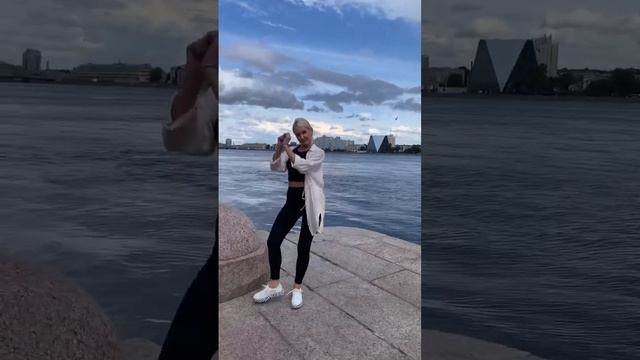 Настроение танцевать везде✨ #бачата #ladystyle #бачатаспб #ladydance #рек #dancevideo #bachata смотреть онлайн