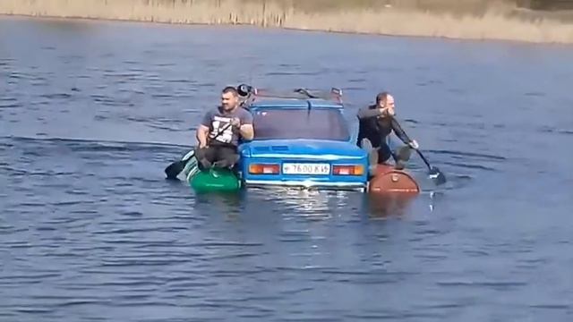 Ukrainian car floated! смотреть онлайн