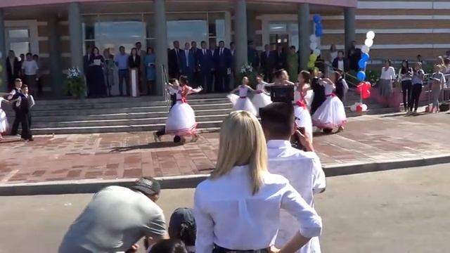 Ансамбль "Вдохновение " на открытии школы #63 смотреть онлайн
