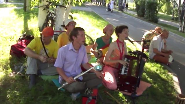 Харинама,Вологда,лето 2010, Даша,Кремлёвская площадь. смотреть онлайн