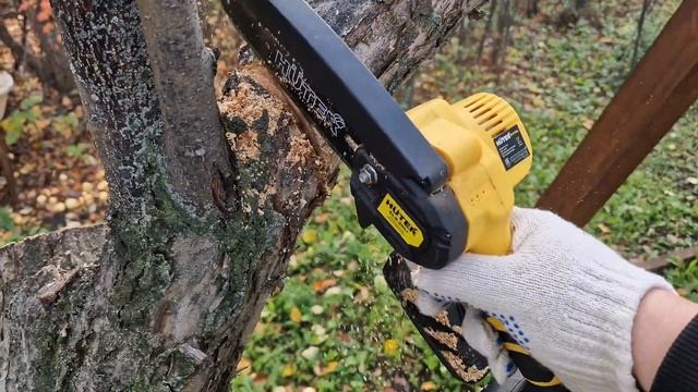 Краткий обзор на цепную пилу Huter ELS-20 Li. Новинка 2023 года смотреть онлайн