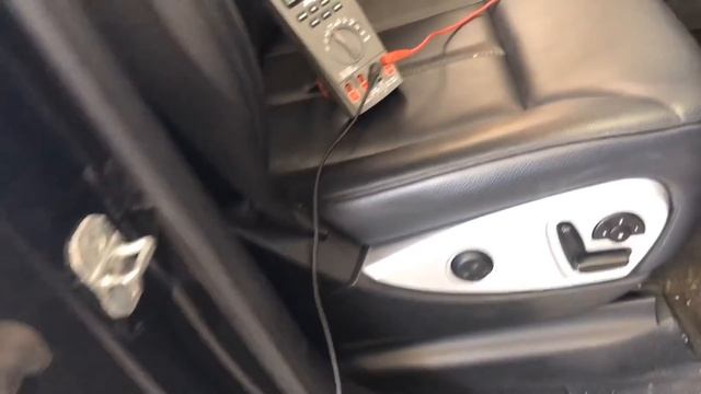 Mercedes Benz Fuel Gauge not working ! смотреть онлайн
