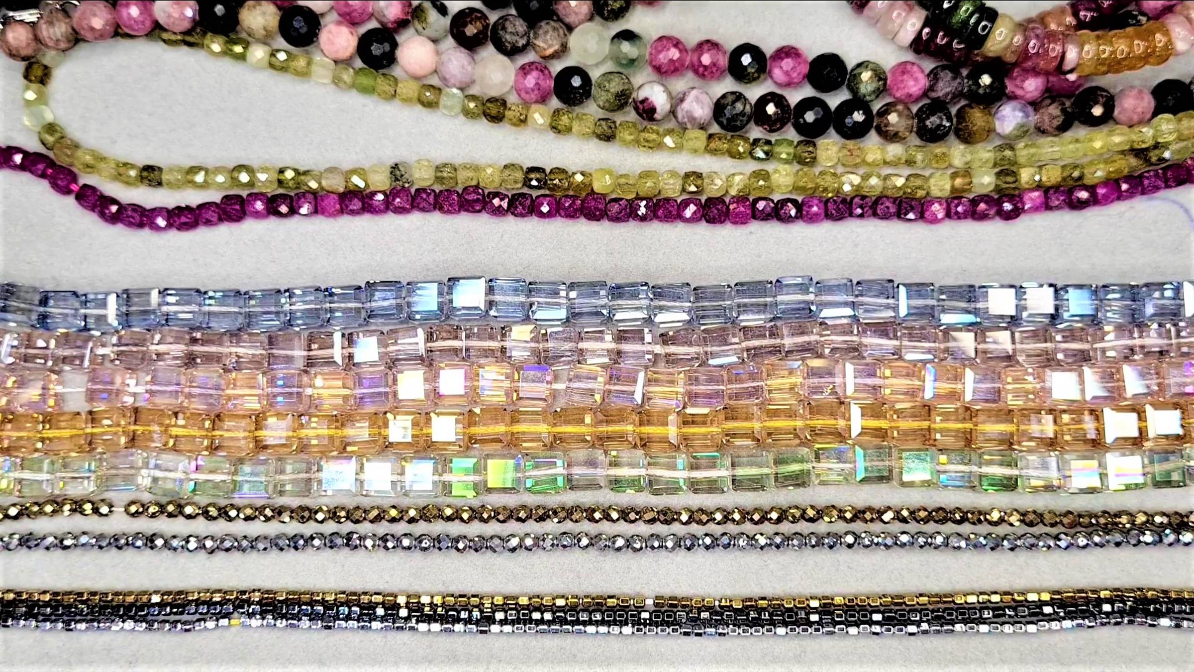 ТЦ Севастополь🛒 Турмалин, рубин, зеленый гранат и др. смотреть онлайн