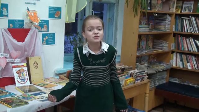 Страна читающая — Катя Назарова читает произведение «Матери» И. А. Бунина смотреть онлайн