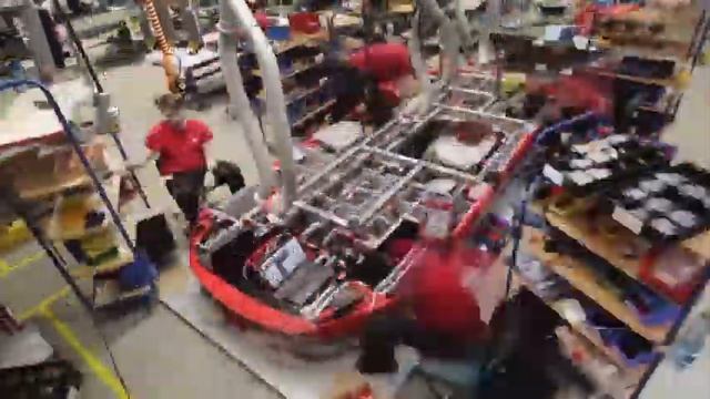 Crean Ferrari con legos смотреть онлайн
