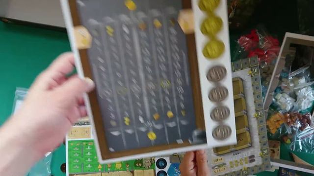 CLANS of CALEDONIA [1] Распаковка игры "Кланы Каледонии" и наши сельские игры смотреть онлайн