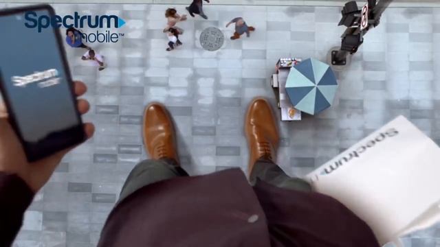 Giantess In Spectrum Mobile Latino Commercial