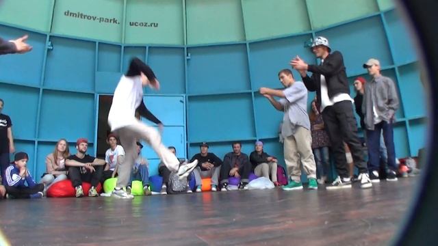 ZIK Hell vs Два Сереги быстрые ноги смотреть онлайн
