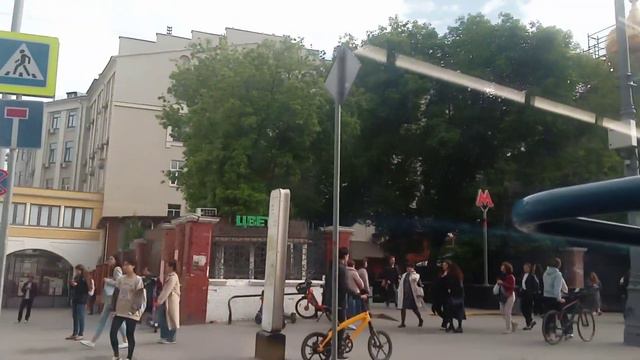 Виды Москвы. Экскурсия из окна автобуса. Часть 1 смотреть онлайн