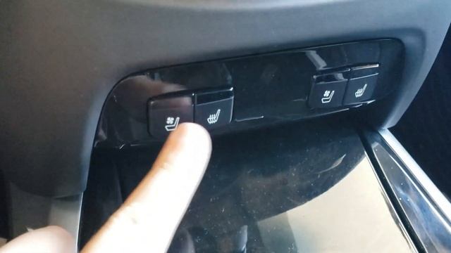 "Shopping" for Replacement of My 2006 Lincoln Town Car at an Acura Dealership смотреть онлайн