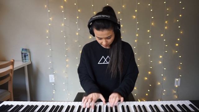 Dustin Lynch - Small Town Boy | piano cover by keudae смотреть онлайн