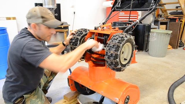 How to get your Ariens SNOW BLOWER ready for winter (lubricate) смотреть онлайн