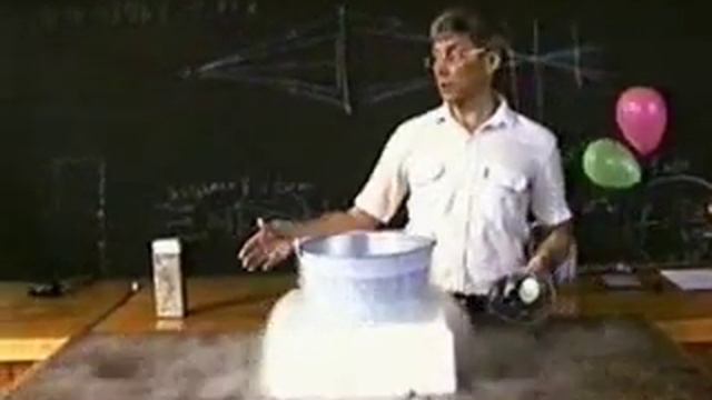 Жидкий азот, опасно, не повторять! смотреть онлайн