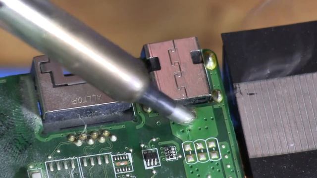 Замена разъёма питания на ноутбуке Asus X54H смотреть онлайн