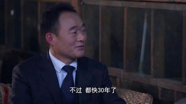 你又不是特务~用得着这么紧张吗?富家少爷的身份暴露~ смотреть онлайн
