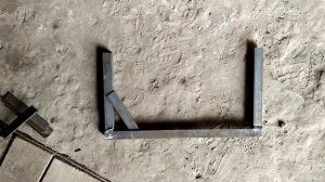 Сделал полку в гараже из уголка своими руками