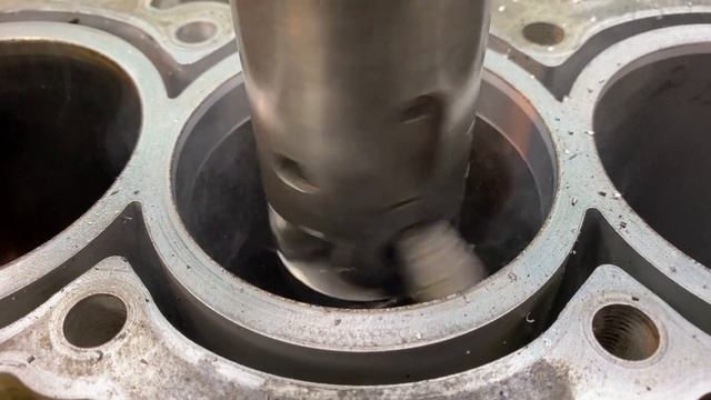 Расточка блока ДВС KIA Hyundai под ремонтный размер смотреть онлайн