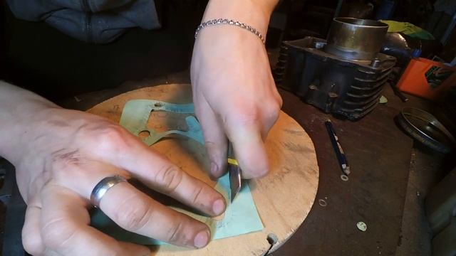 Изготовление паронитовой прокладки любой формы своими руками! Быстро и качественно! Делаем вместе! смотреть онлайн