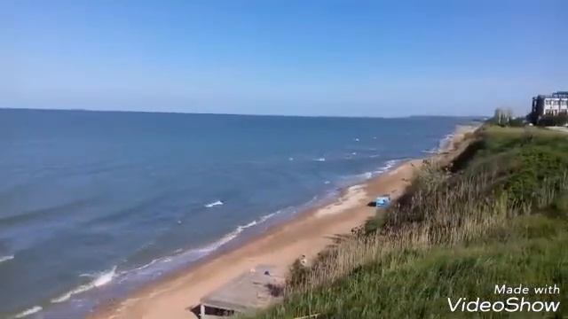 Подробно о пляже в Кучугурах (65 км.от г.Анапа )Сегодня 12 мая 2018.Ветер полностью стих.t+28'C тен смотреть онлайн