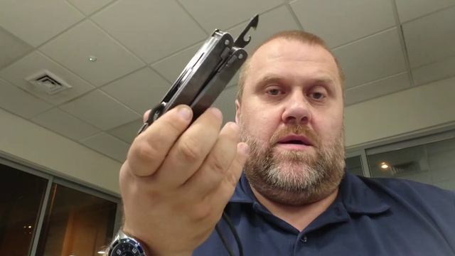 Leatherman Super Tool 300 и Victorinox. Сравнение.