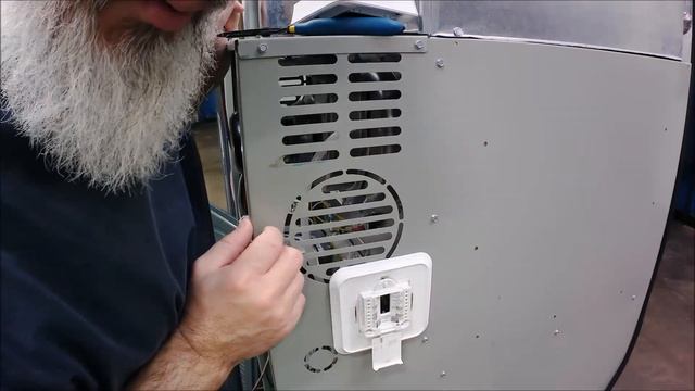 How to Identify and Wire a Heat Only Unit - Gas Furnace смотреть онлайн