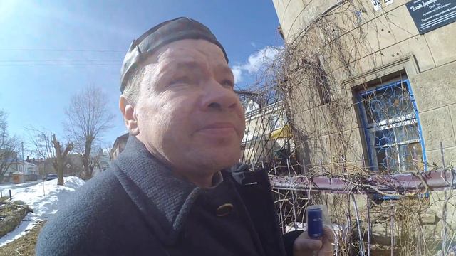 Мужик пьет с Лениным в Иваново. Бухло ТВ смотреть онлайн