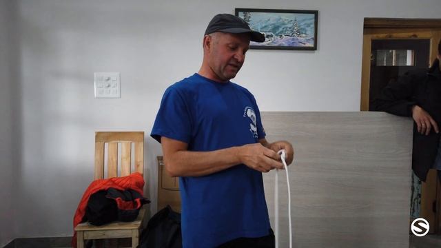 Полеты на параплане в Бире - часть 3. Лекция по самоспасению и переукладка запаски. смотреть онлайн