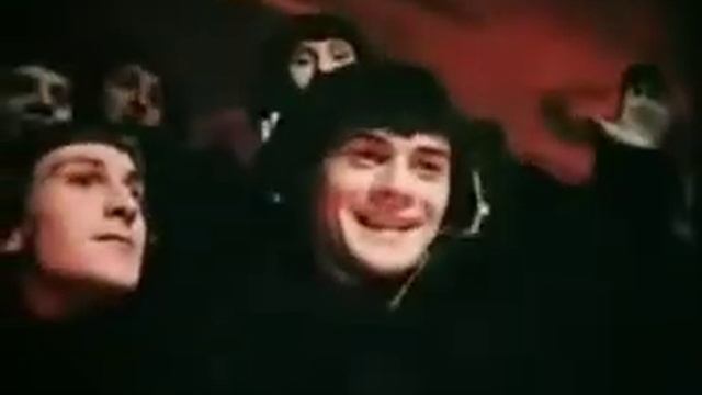 Фёдор Басманов отжигает 23 секунды под КиШ / Танец злобного гения смотреть онлайн