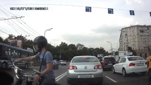 Манёвр мотоциклиста смотреть онлайн