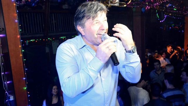 Serif Konjevic - Moj Zumbule [Uzivo]