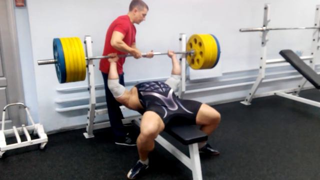 ЖИМ ЛЕЖА 210 КГ смотреть онлайн