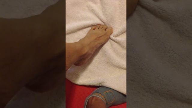 How to Strengthen Your Fascia For Beginners in 2023 - Hyperarch Elevated Towel Curls™ смотреть онлайн