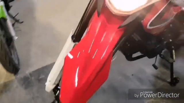 Распаковка и обзор мотоцикла Motoland 250 Enduro смотреть онлайн